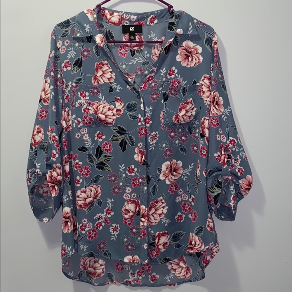 iZ Byer Button up blouse